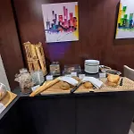 Logis De La Loire - Restaurant Les Bateliers Отель 2*