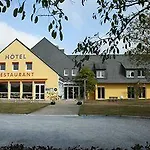 Logis De La Loire - Restaurant Les Bateliers 2*