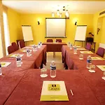 Logis De La Loire - Restaurant Les Bateliers Hotel