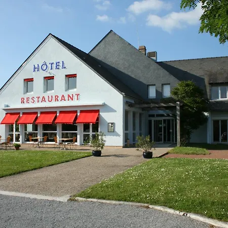 Hotel Logis De La Loire - Restaurant Les Bateliers 2*