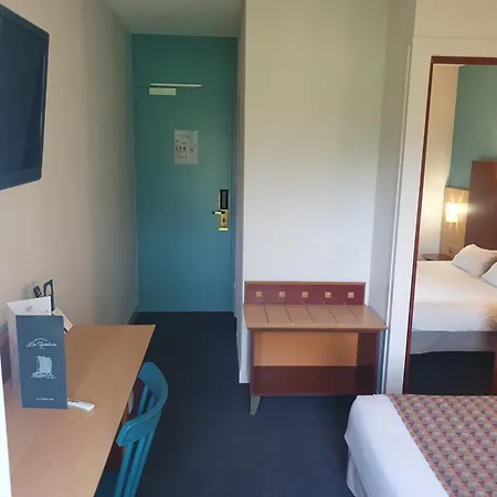 Hotel Logis De La Loire - Restaurant Les Bateliers Ancenis