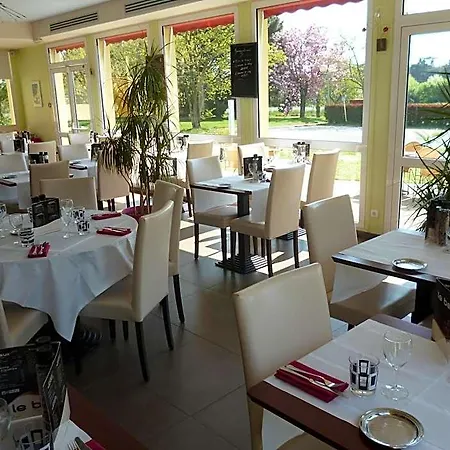 Logis De La Loire - Restaurant Les Bateliers 2* Ancenis