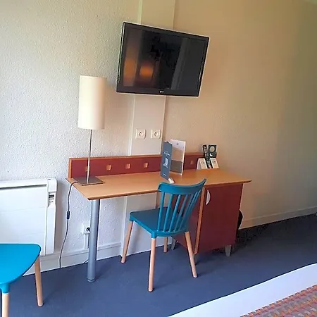 Logis De La Loire - Restaurant Les Bateliers Hotel 2*