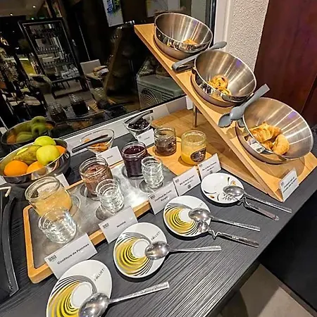Logis De La Loire - Restaurant Les Bateliers Hotel
