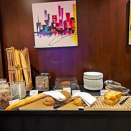 Logis De La Loire - Restaurant Les Bateliers