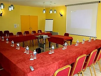 Hotel Logis De La Loire - Restaurant Les Bateliers Ancenis