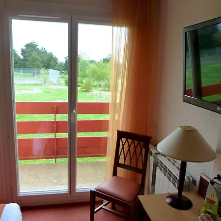 Logis De La Loire - Restaurant Les Bateliers 2* 앙세니스