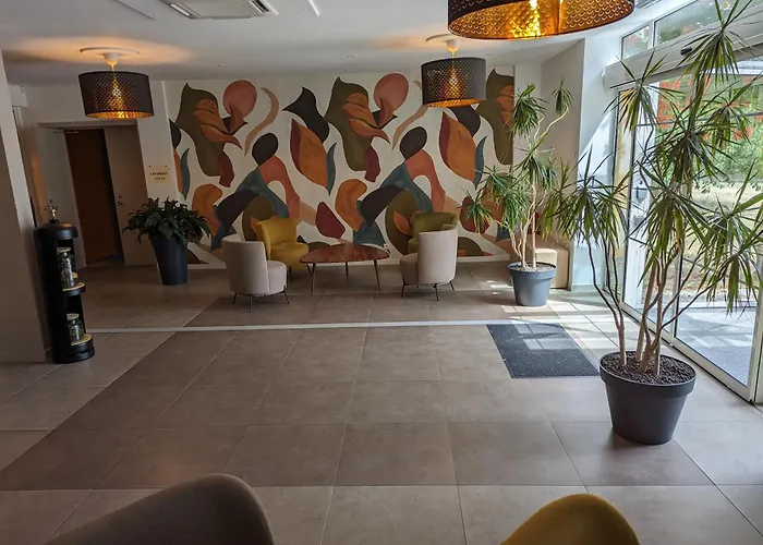 Logis De La Loire - Restaurant Les Bateliers