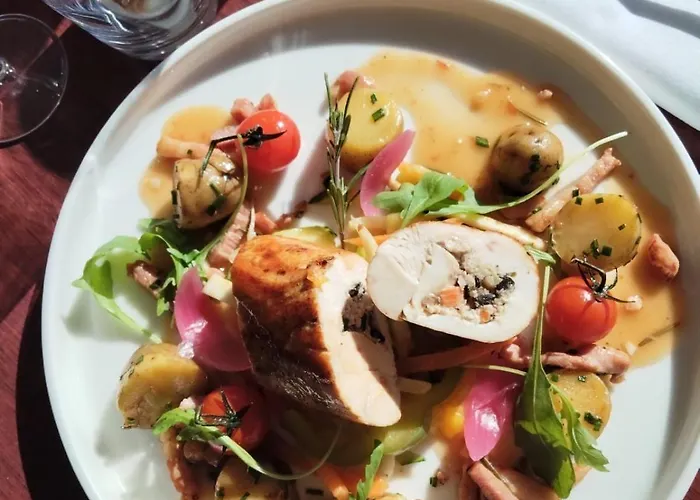 Logis De La Loire - Restaurant Les Bateliers 酒店 2*