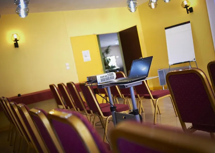 Logis De La Loire - Restaurant Les Bateliers Ансени