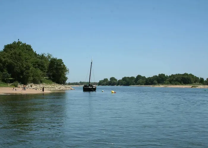 Logis De La Loire - Restaurant Les Bateliers 2* Ancenis